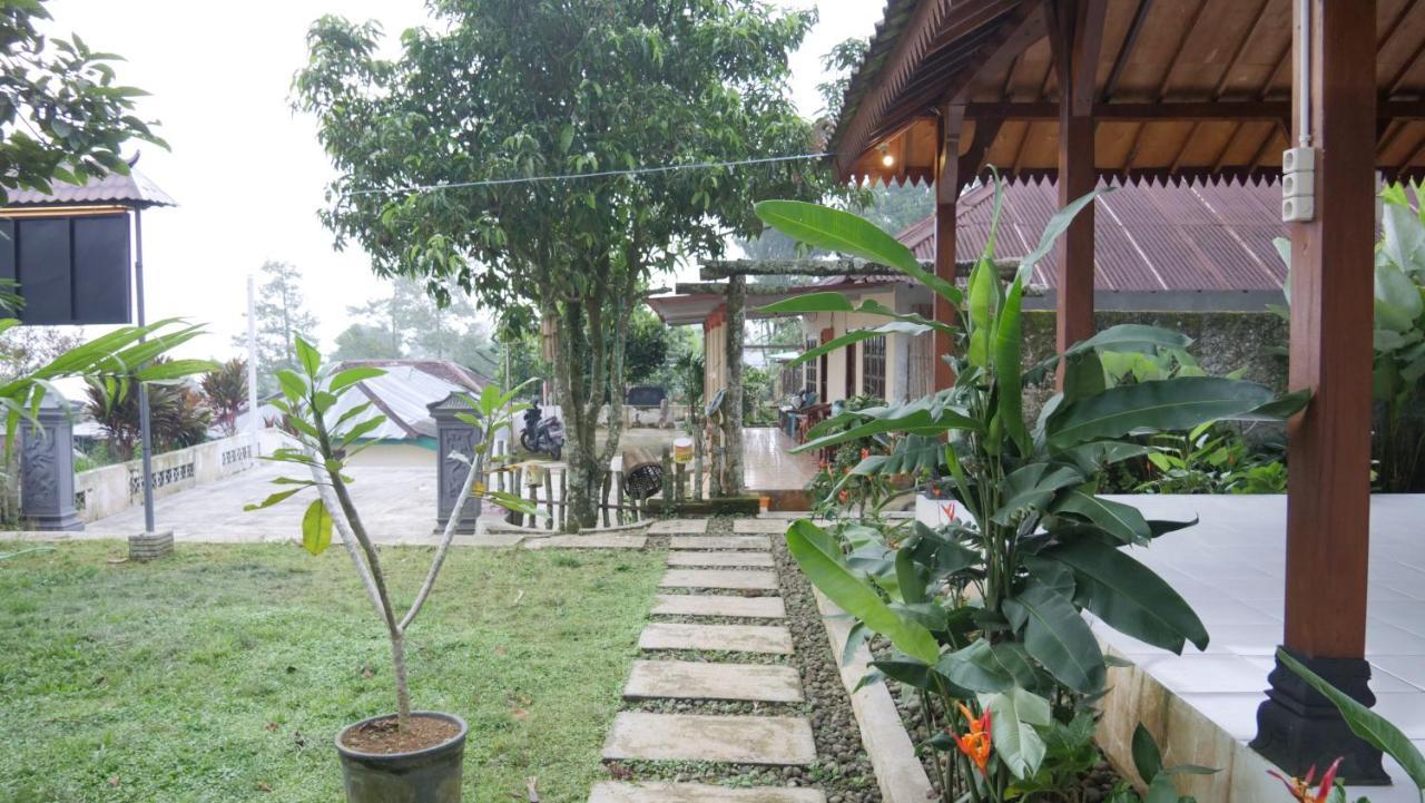 Sanggar Pantcha Indra Guest House Kemuning ภายนอก รูปภาพ
